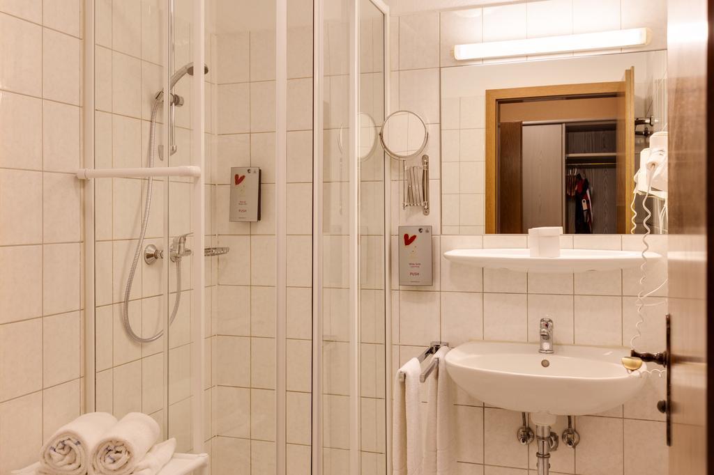 Hotel Die Kleine Blume Erfweiler Extérieur photo